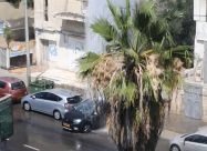 فيديو: انفجار أنبوب مياه رئيسي جنوب شارع ييفت في يافا 